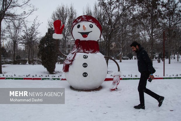 بارش اولین برف پاییزی در اردبیل