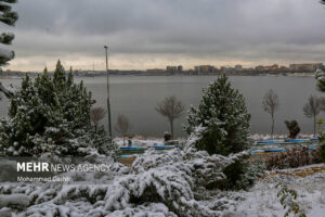 بارش اولین برف پاییزی در اردبیل