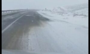 بارش برف در محور قروه – همدان