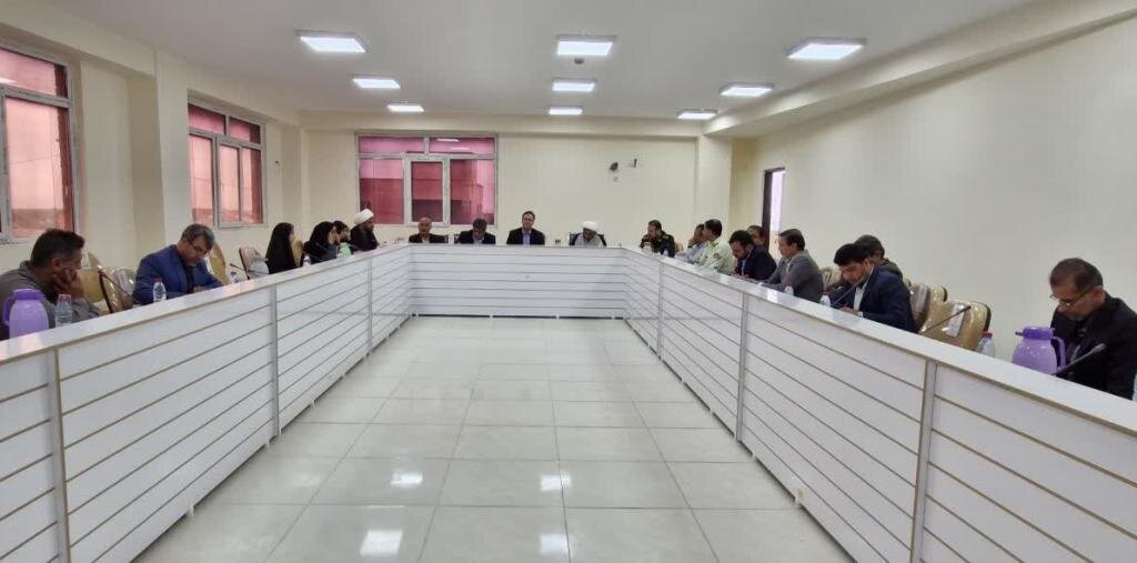 فرماندار تنگستان: زیرساختهای آموزشی بهبود یابد