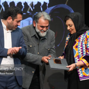 پایان ششمین جشنواره فیلم کوتاه بسیج؛ همه هنرمندان به نوعی بسیجی هستند