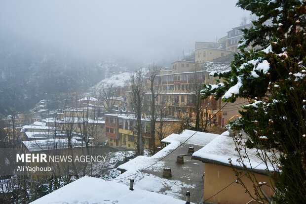 بارش برف پاییزی در ماسوله