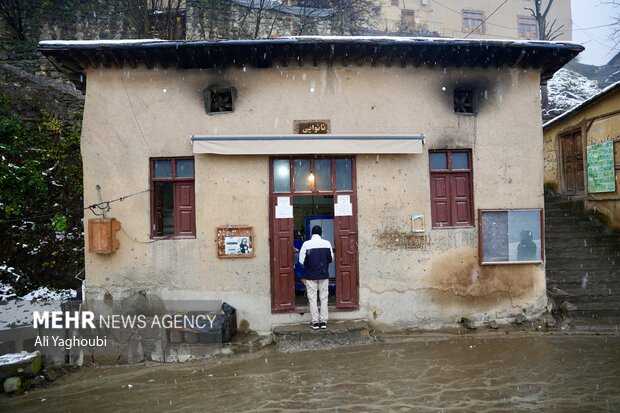 بارش برف پاییزی در ماسوله
