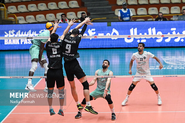 لیگ برتر والیبال - پیکان و رازین پلیمر