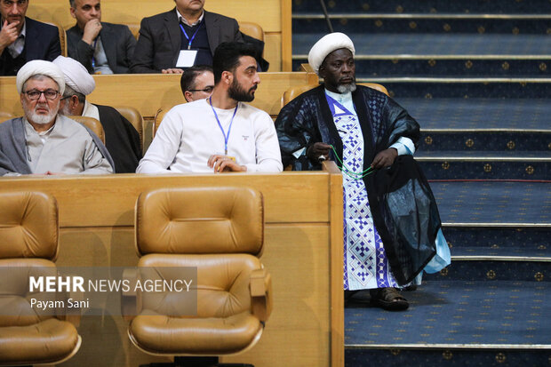 نخستین دوره جایزه بین المللی امام خمینی(ره)