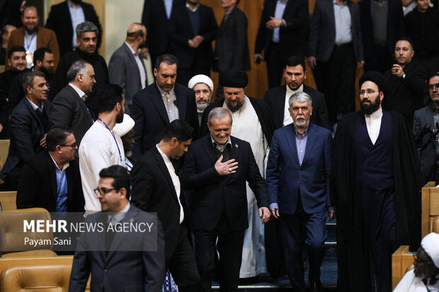 نخستین دوره جایزه بین المللی امام خمینی(ره)