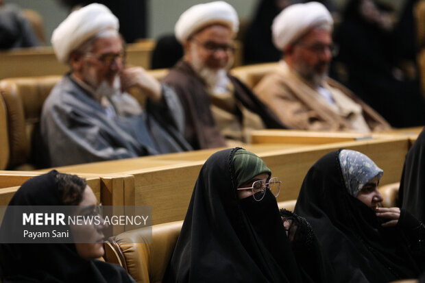 نخستین دوره جایزه بین المللی امام خمینی(ره)