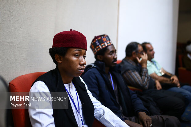 نخستین دوره جایزه بین المللی امام خمینی(ره)