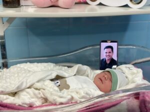 دختر «سردار شهید نجفی» ۶ ماه بعد از شهادت پدر به دنیا آمد