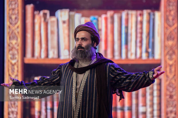 آیین تجلیل از افتخار آفرینان علمی ایران اسلامی