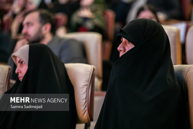 آیین تجلیل از افتخار آفرینان علمی ایران اسلامی