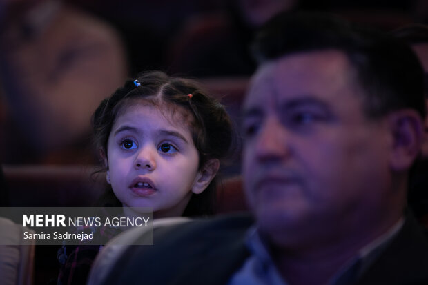 آیین تجلیل از افتخار آفرینان علمی ایران اسلامی