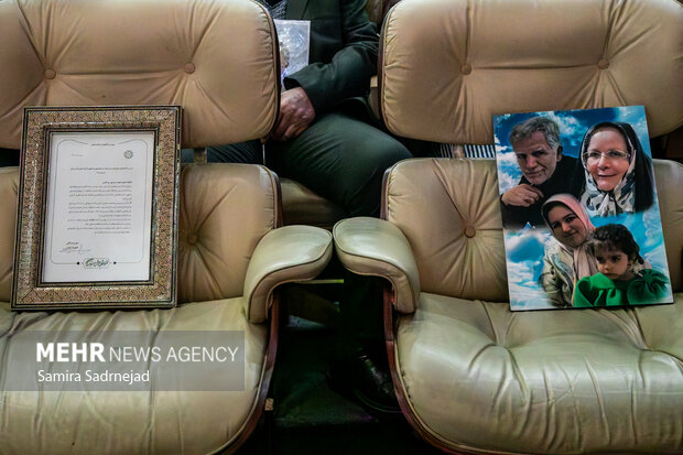 آیین تجلیل از افتخار آفرینان علمی ایران اسلامی