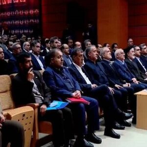 دیدار فرهیختگان با پزشکیان؛ از انتقاد تا امید برای اقدام‌های عملی