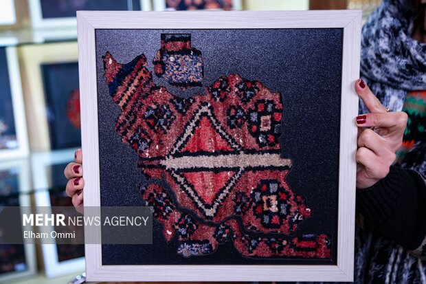 نمایشگاه و بازارچه صنایع‌دستی ویژه شب چله در سنندج