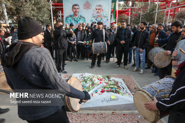 آیین بدرقه کاروان «سرباز وطن»