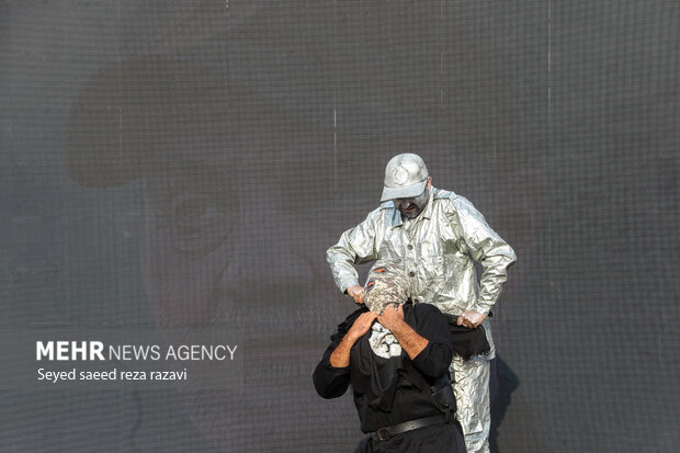 آیین بدرقه کاروان «سرباز وطن»