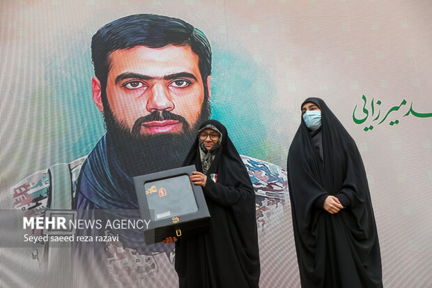 آیین بدرقه کاروان «سرباز وطن»