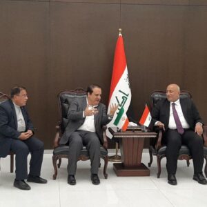 کرمی:ایلام آماده گسترش تجارت مرزی با استان کربلا است