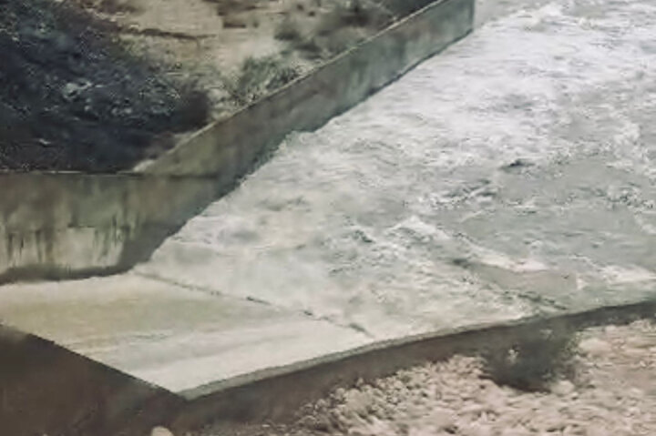 توضیحات بازگشایی دریچه‌ تخلیه سد شمیل بندرعباس از بیان معاون آب‌ منطقه