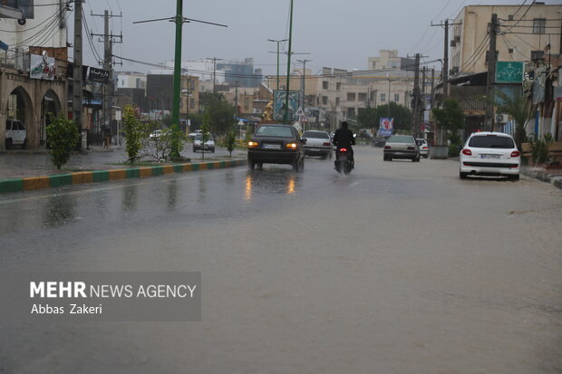 بارش شدید باران و آبگرفتگی خیابان ومعابر میناب