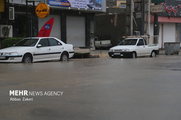 بارش شدید باران و آبگرفتگی خیابان ومعابر میناب