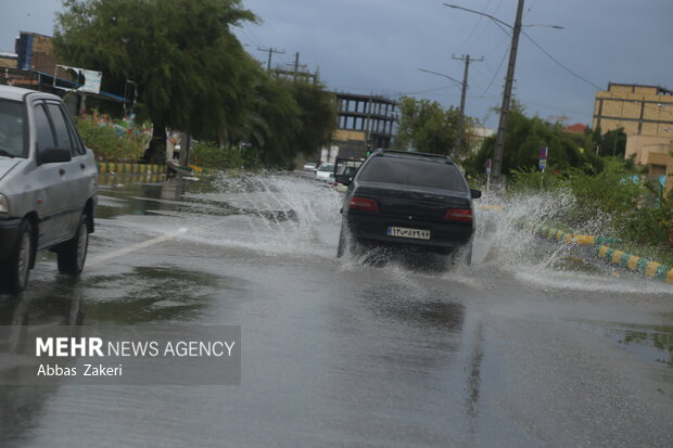 بارش شدید باران و آبگرفتگی خیابان ومعابر میناب