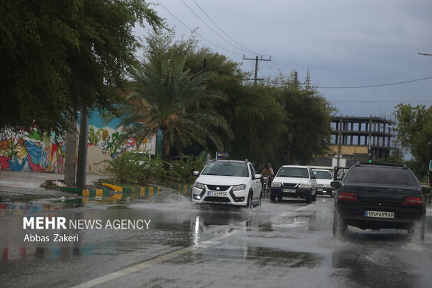 بارش شدید باران و آبگرفتگی خیابان ومعابر میناب