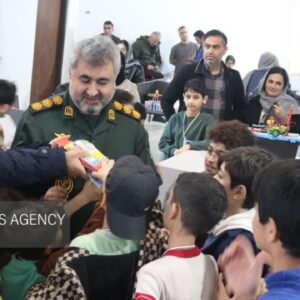 امینی: جوانان ایرانی با اراده و علم دشمنان انقلاب را ناکام گذاشته اند