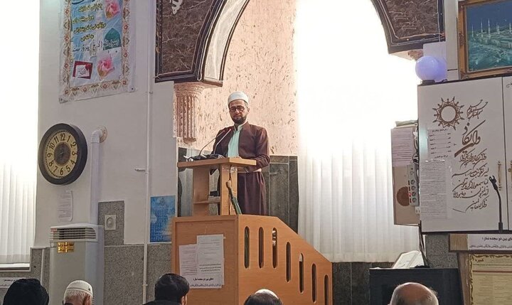 ماموستا اداک: بازاریان در شب چله انصاف را سرلوحه معاملات قرار دهند