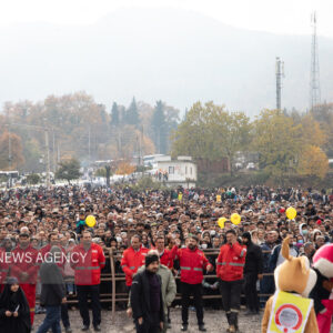 پیاده روی خانوادگی همزمان با جشن ۱۰۰سالگی شهر گرگان