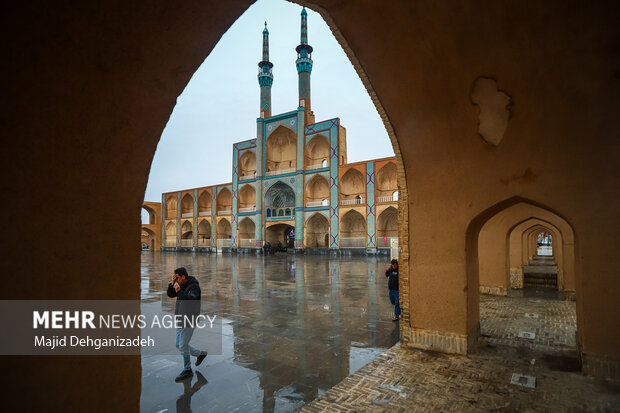 بارش باران پاییزی در یزد