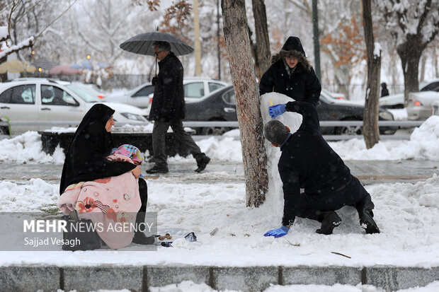 جشن آدم برفی در همدان