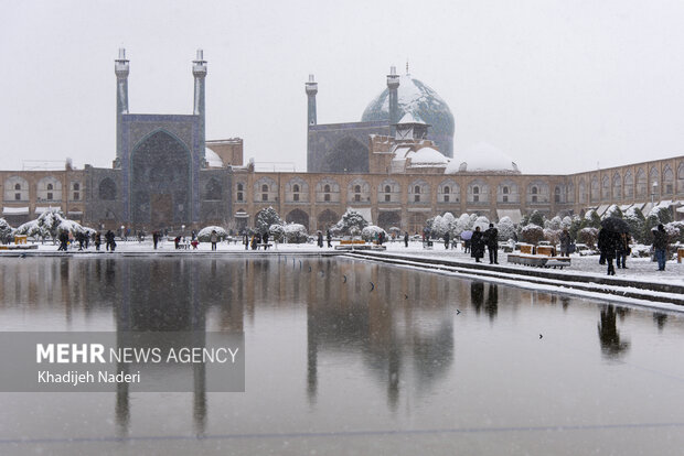 نخستین برف زمستانی در نصف جهان