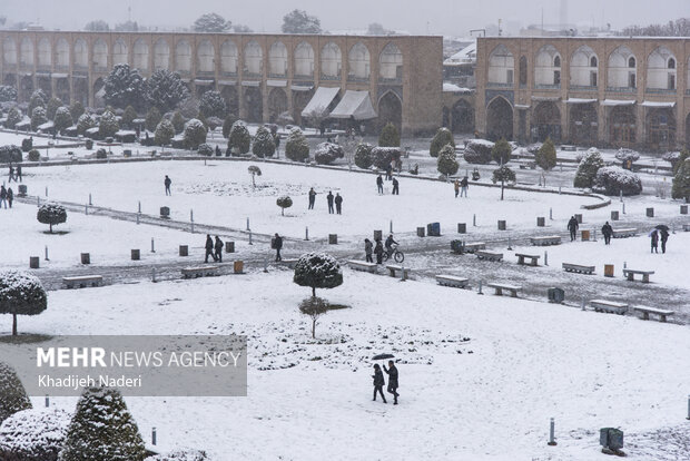 نخستین برف زمستانی در نصف جهان