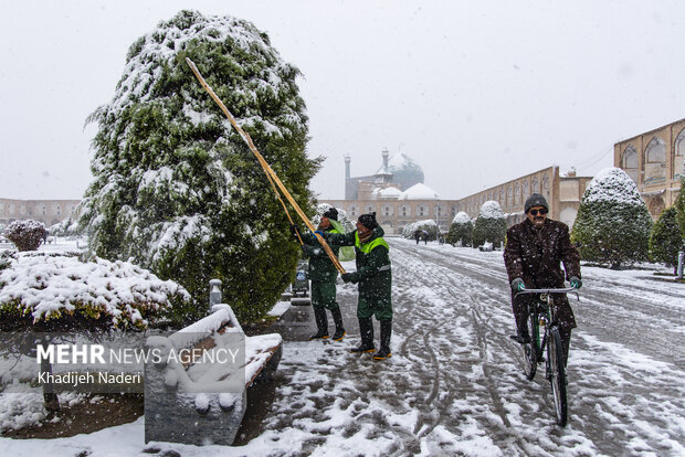 نخستین برف زمستانی در نصف جهان