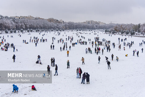 نخستین برف زمستانی در نصف جهان
