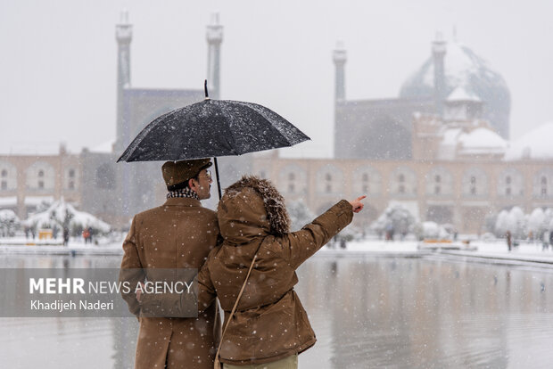 نخستین برف زمستانی در نصف جهان