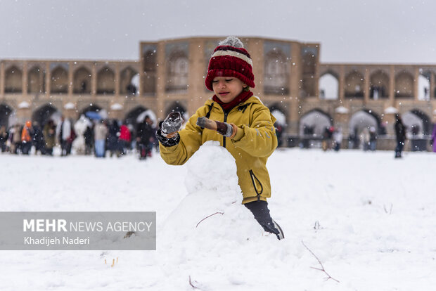 نخستین برف زمستانی در نصف جهان