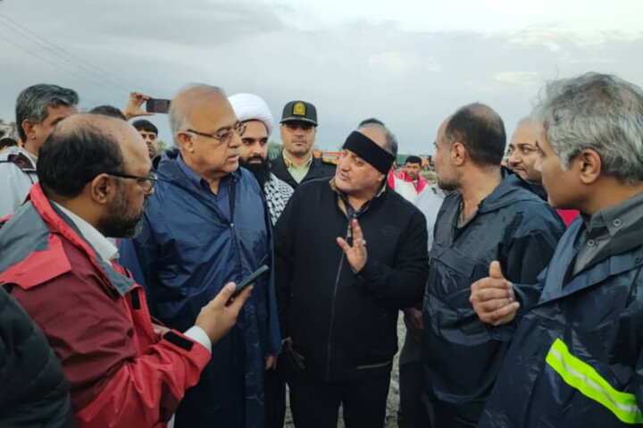 آشوری: تلاش برای انتقال اهالی روستای مهرگی به محل امن در حال انجام است