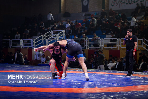 مسابقات کشتی فرنگی قهرمانی بزرگسالان کشور در اهواز