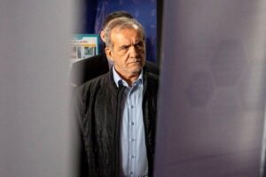 اصلاح طلبان؛ عبور از پزشکیان یا فرار رو به جلو با دستاویزهای امنیت ملی