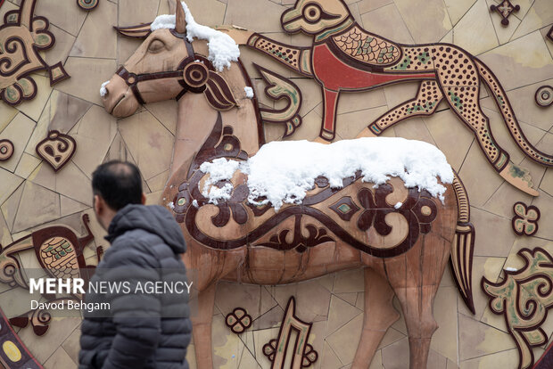 سفیدپوش شدن مشهد در آستانه یلدا