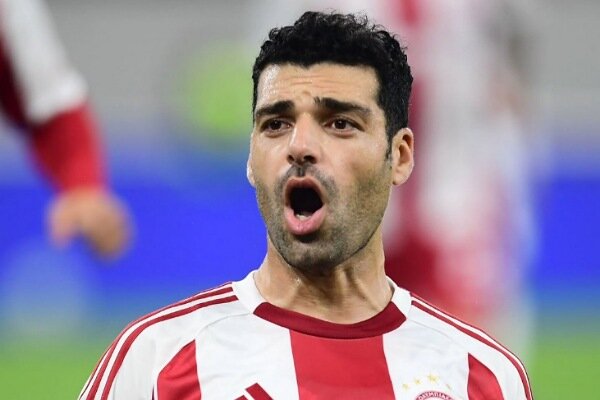 انتقاد رسانه یونانی از سرمربی المپیاکوس/ سردرگمی در استفاده از طارمی