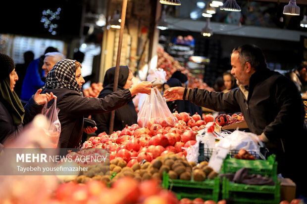 شب یلدا و افزایش قیمت‌ها؛ نبود نظارت بر توزیع بازار همدان را ملتهب کرد