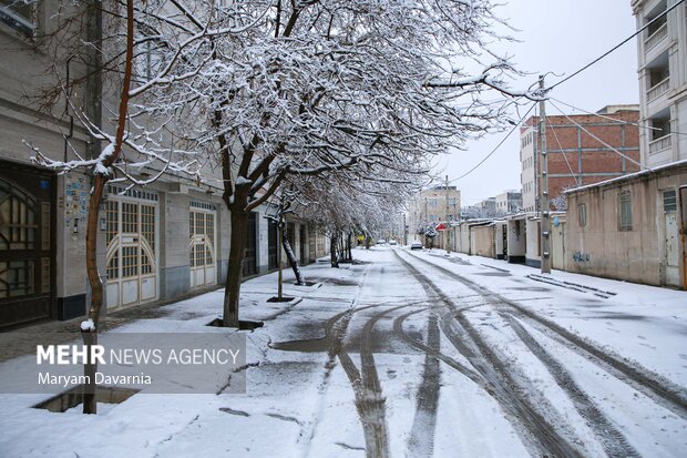 بارش برف در آخرین روز پاییز در بجنورد