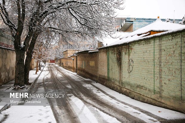 بارش برف در آخرین روز پاییز در بجنورد