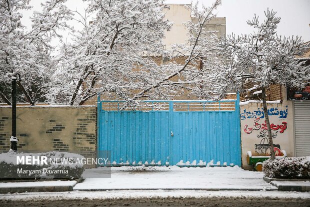 بارش برف در آخرین روز پاییز در بجنورد