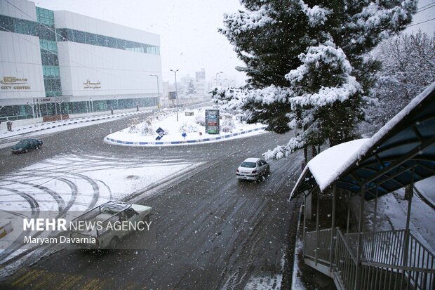 بارش برف در آخرین روز پاییز در بجنورد