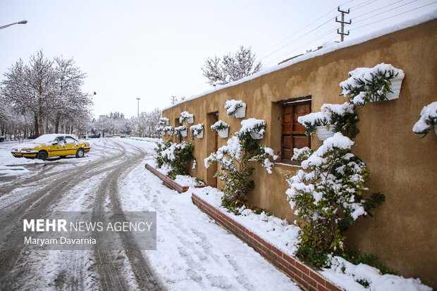 بارش برف در آخرین روز پاییز در بجنورد